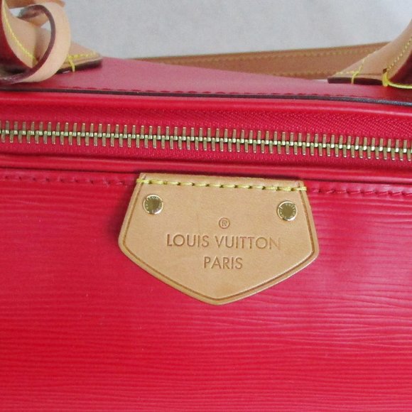 100% AUTHENTIC LOUIS VUITTON DOC EPI LEATHER PM HANDBAG (RETAIL 💲2,960) - Picture 10 of 16